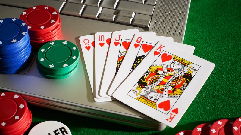 Chia sẻ một số cách đọc tín hiệu Poker hay 